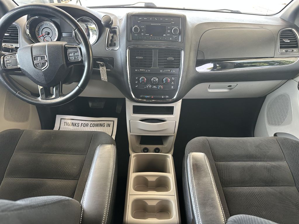Photo 12 of this DODGE GRAND CARAVAN