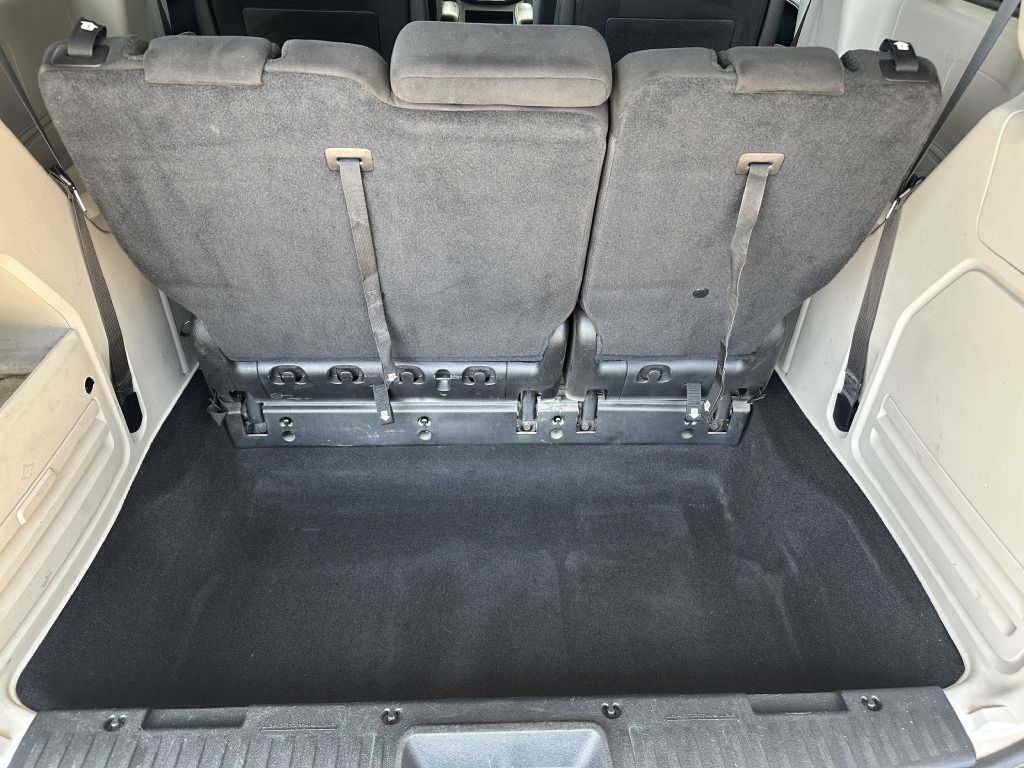 Photo 13 of this DODGE GRAND CARAVAN