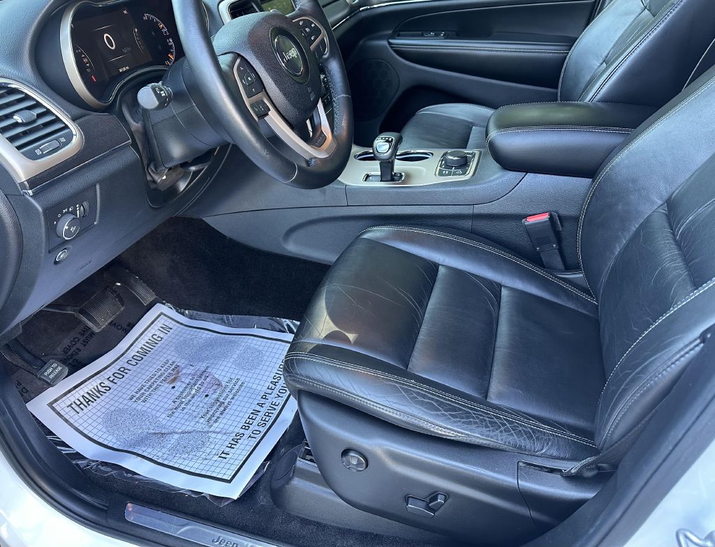 Photo 7 of this JEEP GRAND CHEROKEE