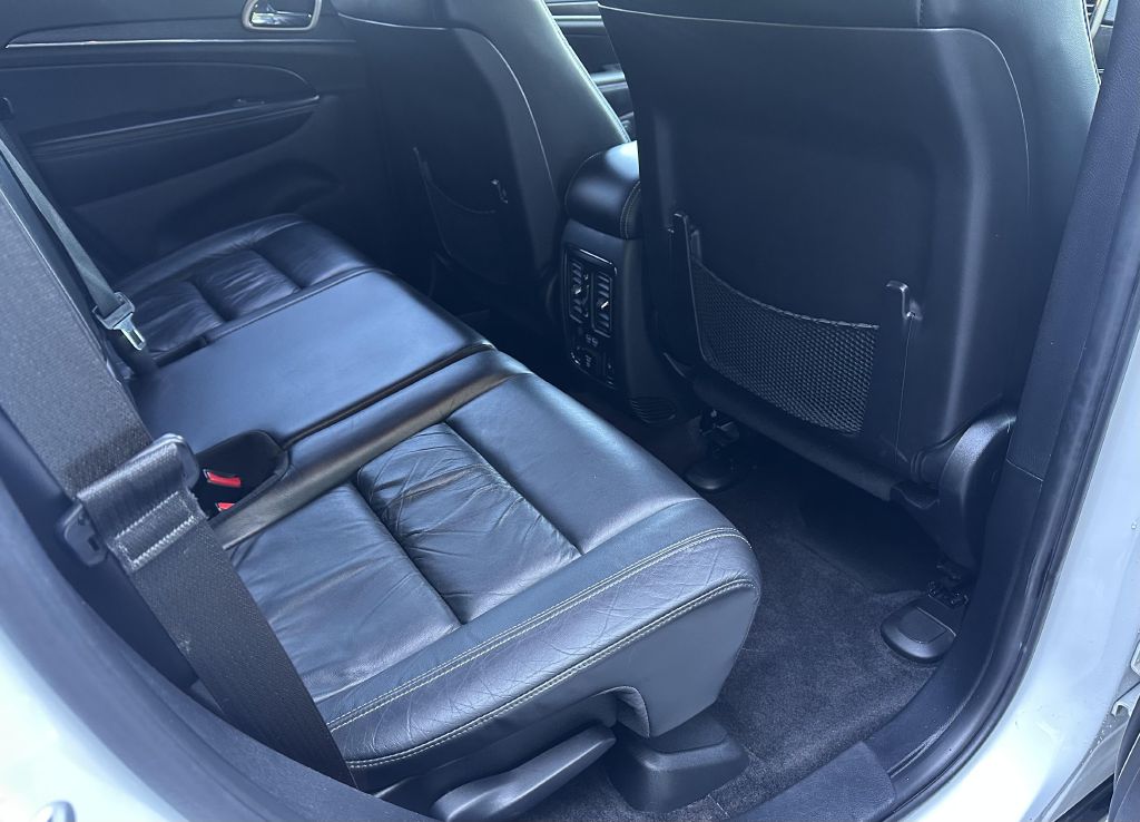Photo 10 of this JEEP GRAND CHEROKEE