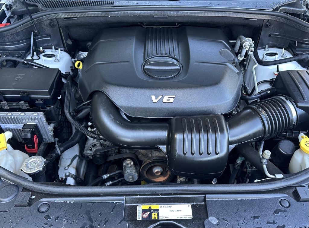 Photo 13 of this JEEP GRAND CHEROKEE