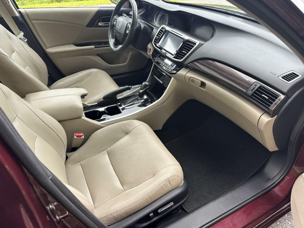 Photo 9 of this HONDA ACCORD