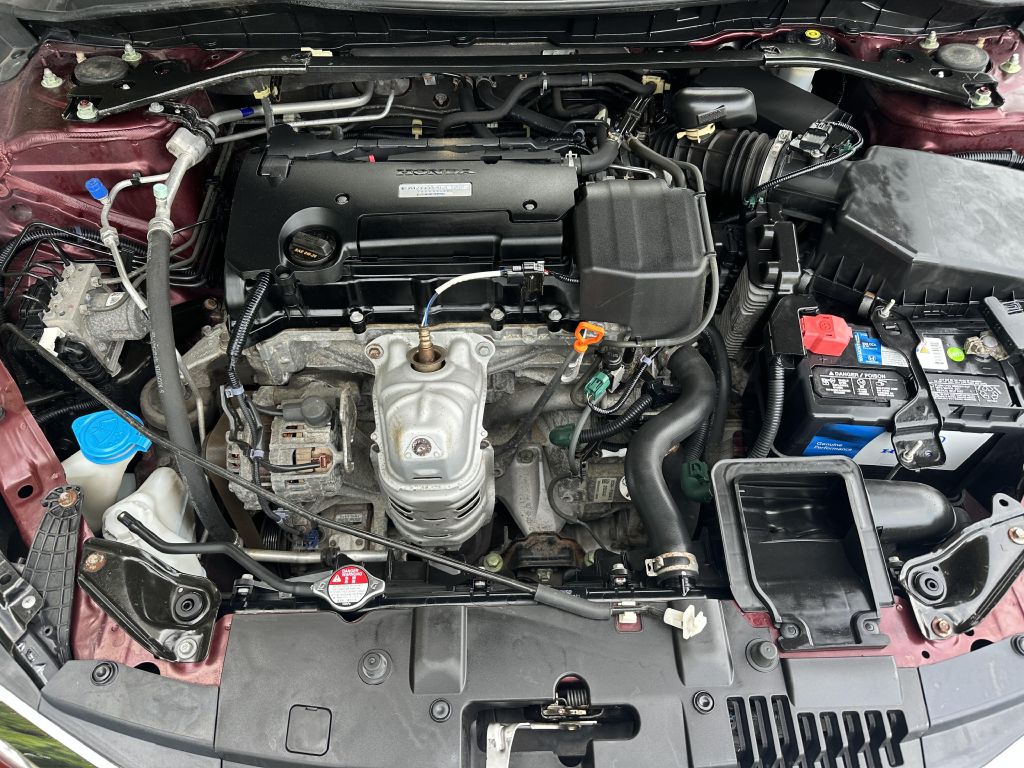 Photo 13 of this HONDA ACCORD