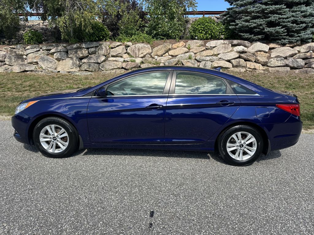 Photo 5 of this HYUNDAI SONATA