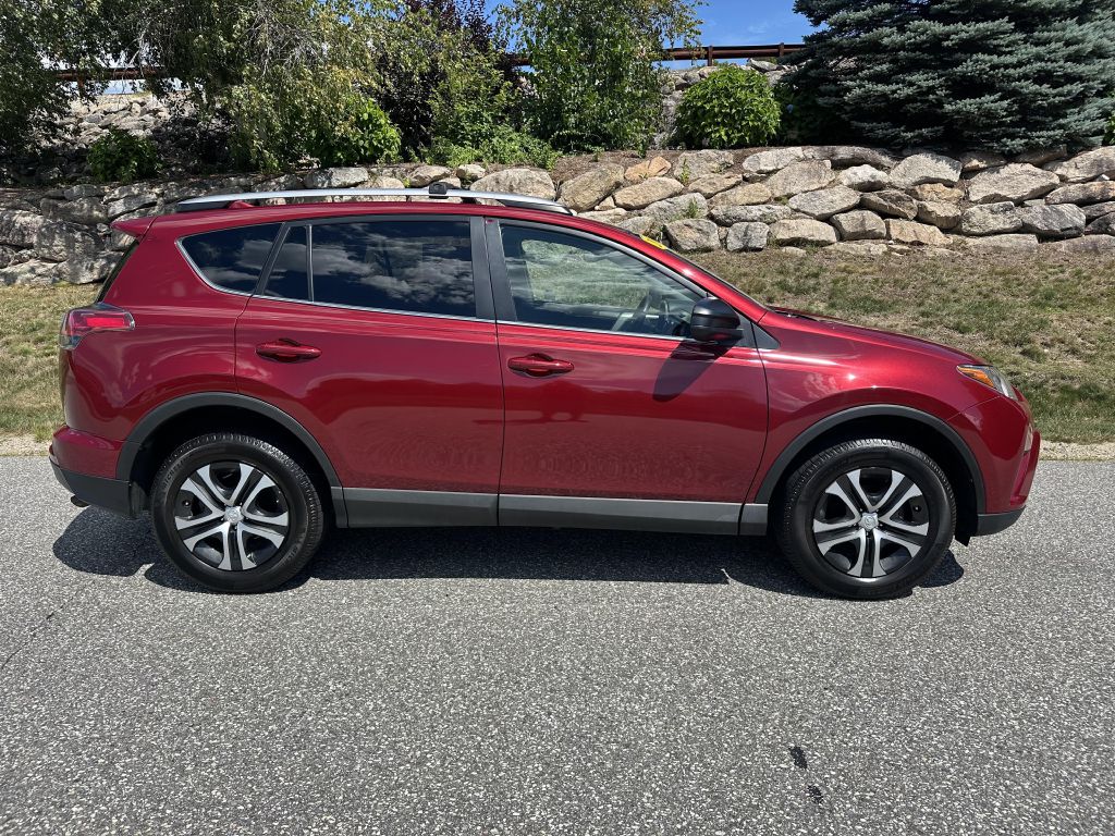 Photo 2 of this TOYOTA RAV4