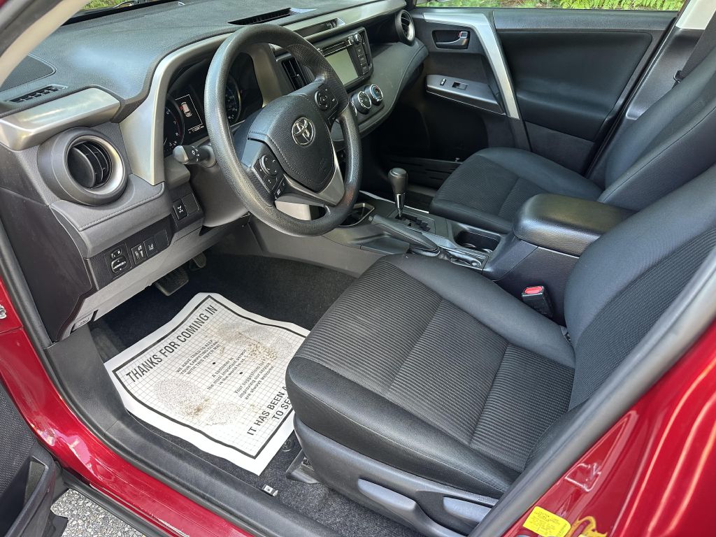 Photo 7 of this TOYOTA RAV4