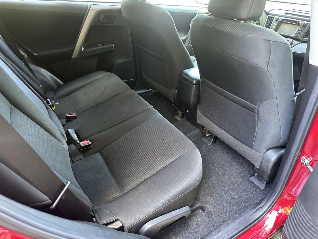 Photo 10 of this TOYOTA RAV4