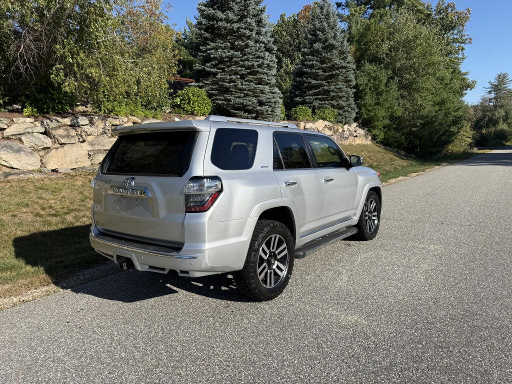 Photo 3 of this TOYOTA 4RUNNER