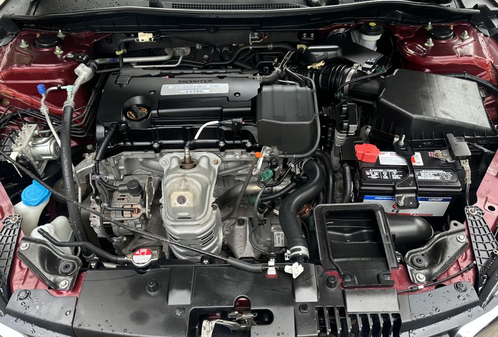 Photo 13 of this HONDA ACCORD
