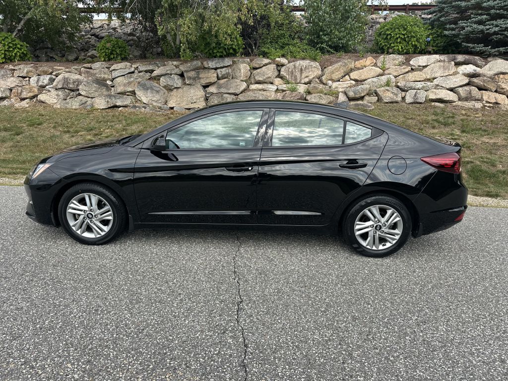 Photo 5 of this HYUNDAI ELANTRA