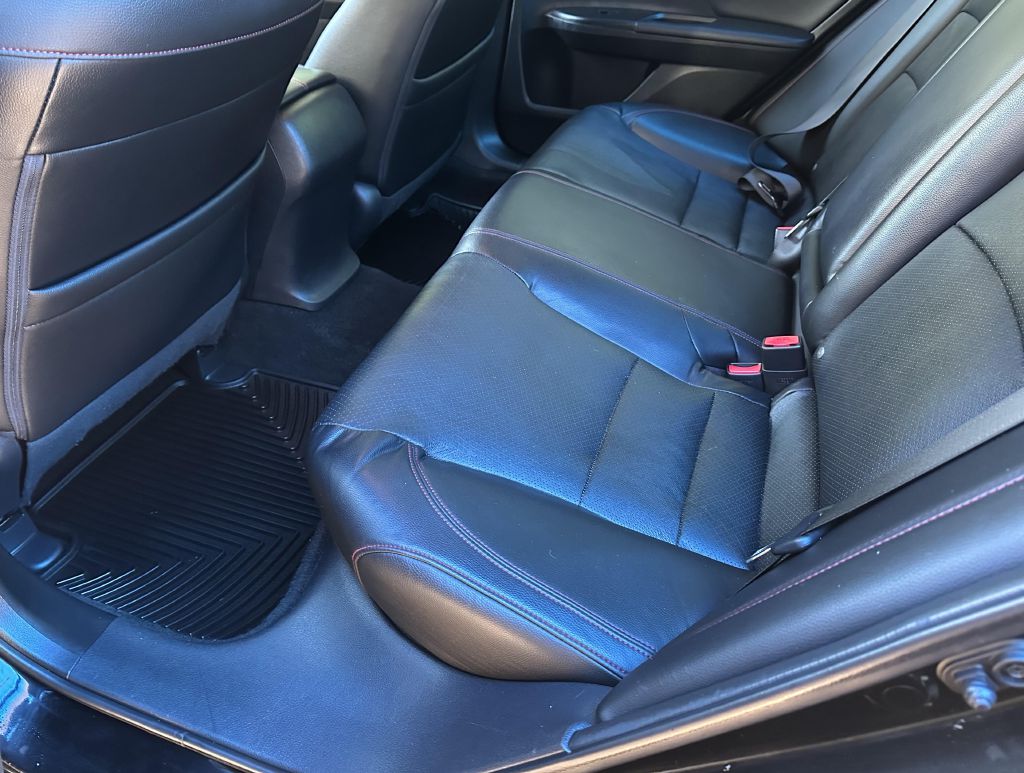 Photo 8 of this HONDA ACCORD