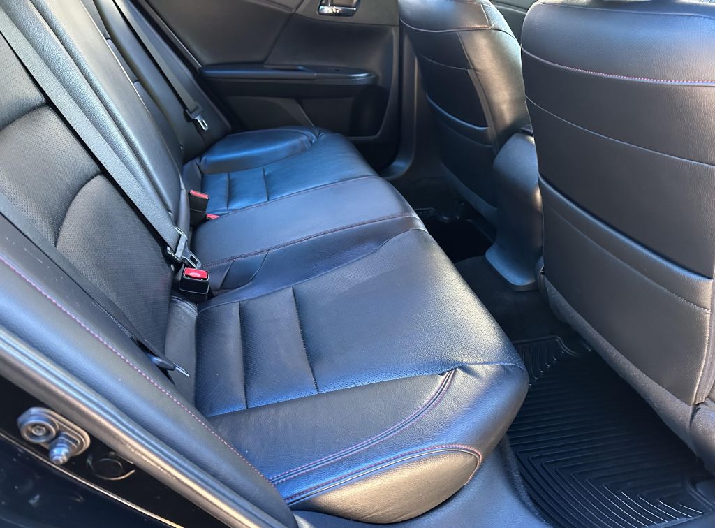 Photo 10 of this HONDA ACCORD
