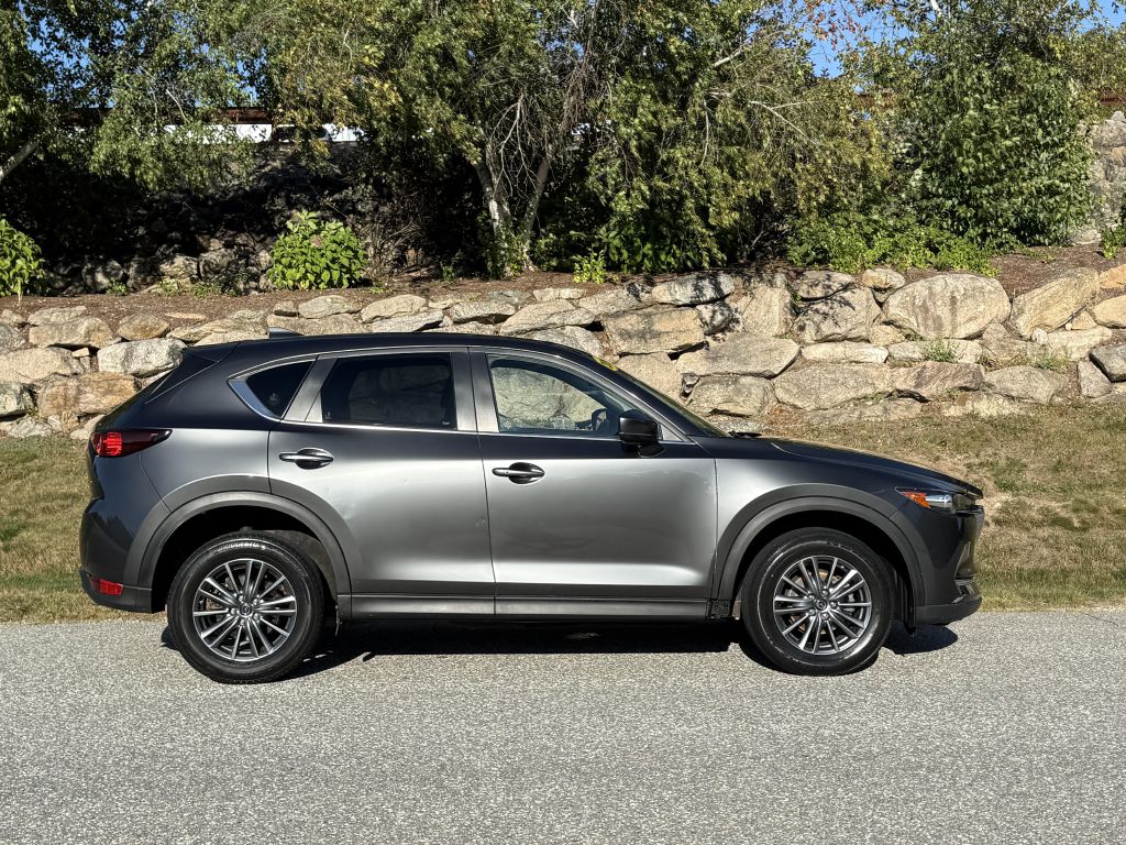 Photo 2 of this MAZDA CX-5