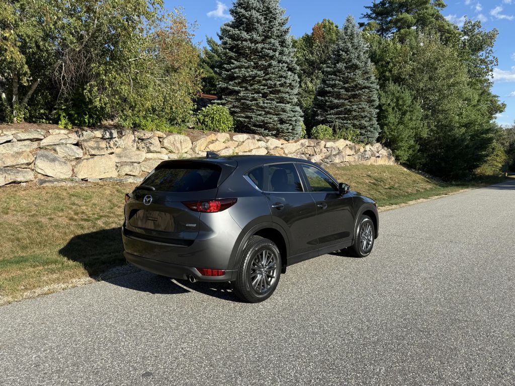 Photo 3 of this MAZDA CX-5
