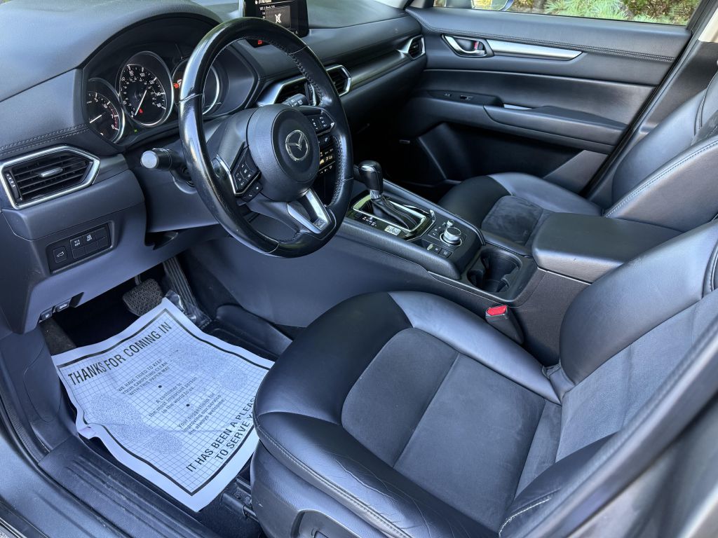 Photo 7 of this MAZDA CX-5