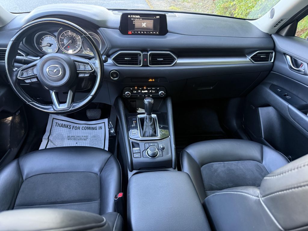Photo 11 of this MAZDA CX-5