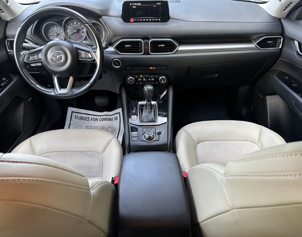 Photo 11 of this MAZDA CX-5