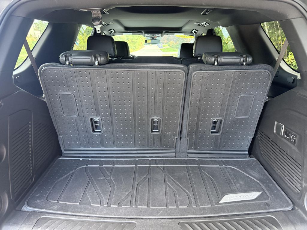 Photo 12 of this CHEVROLET TAHOE