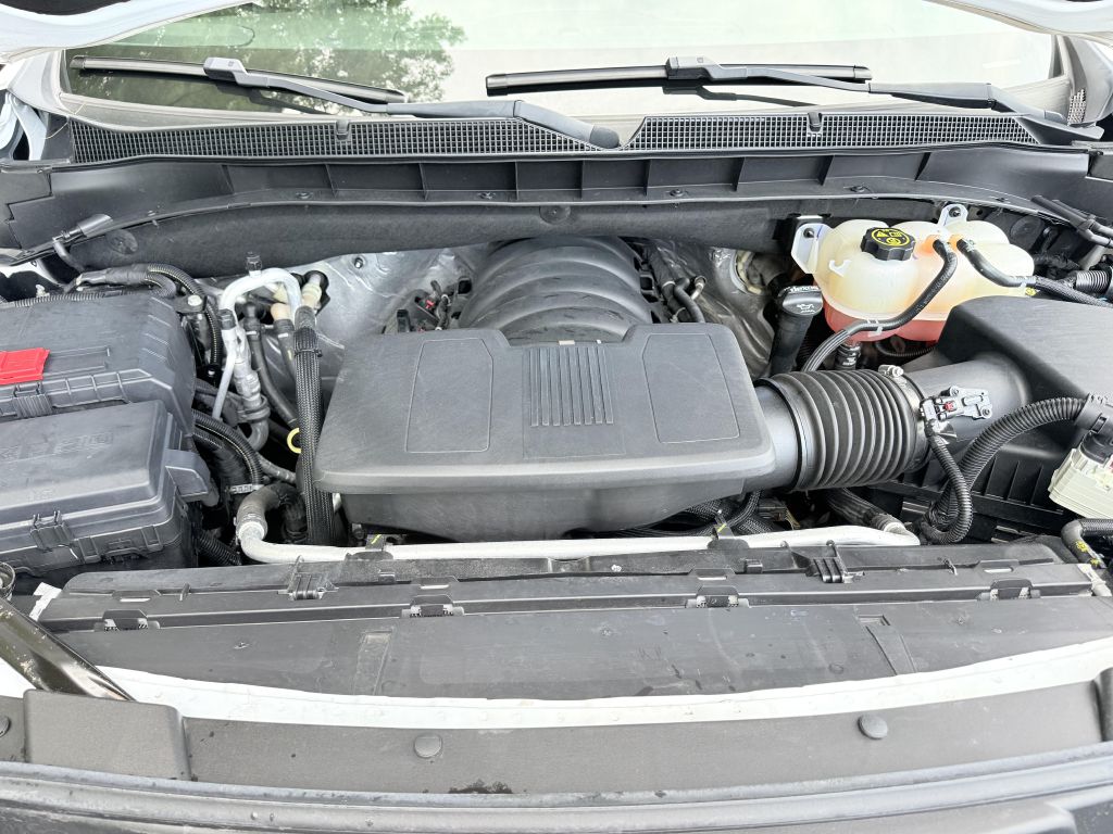 Photo 13 of this CHEVROLET TAHOE