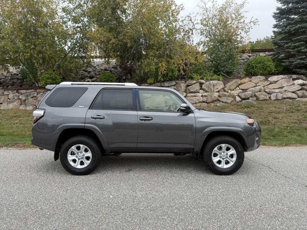 Photo 2 of this TOYOTA 4RUNNER