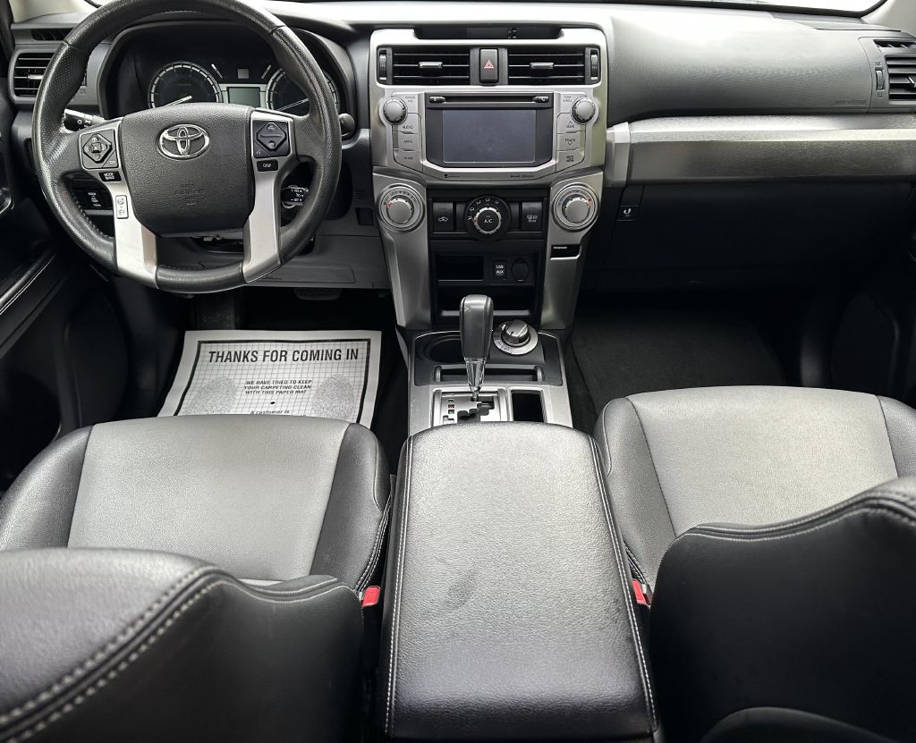 Photo 11 of this TOYOTA 4RUNNER