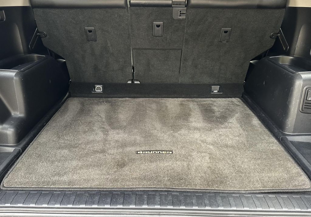 Photo 12 of this TOYOTA 4RUNNER
