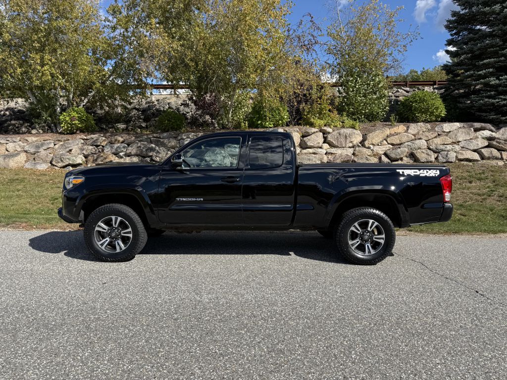 Photo 5 of this TOYOTA TACOMA