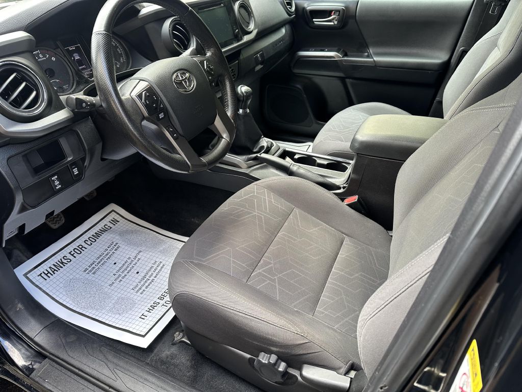 Photo 7 of this TOYOTA TACOMA