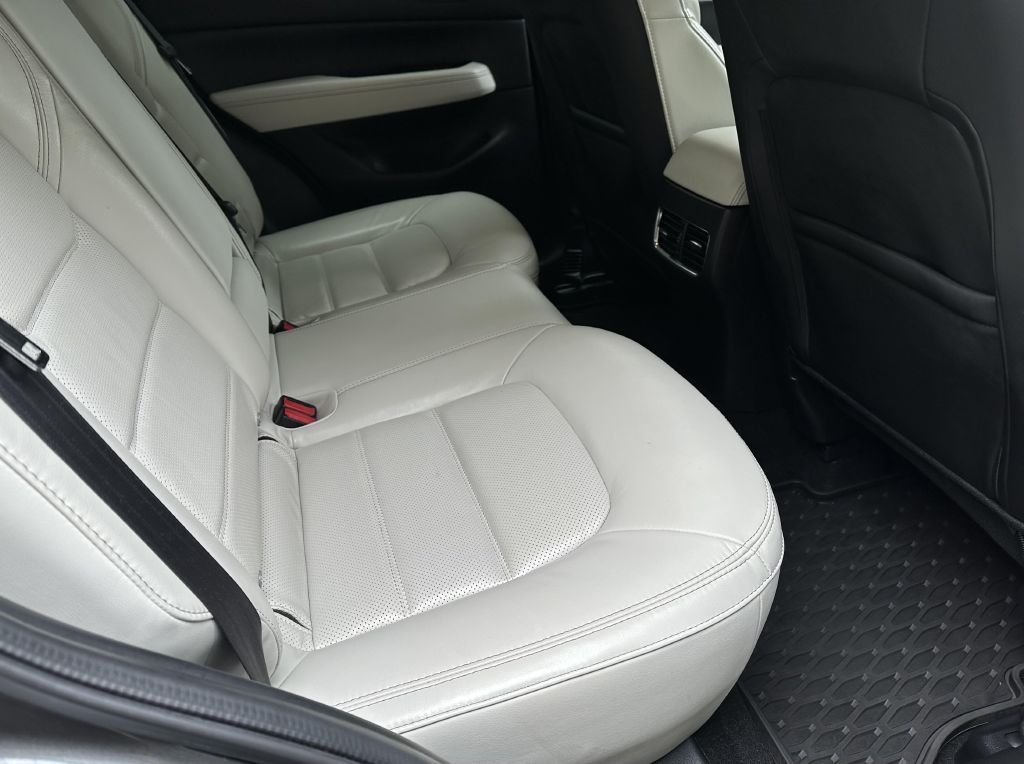 Photo 10 of this MAZDA CX-5