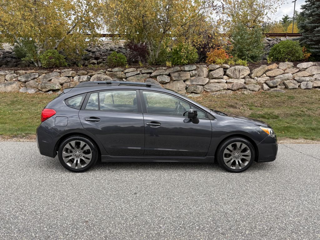Photo 2 of this SUBARU IMPREZA