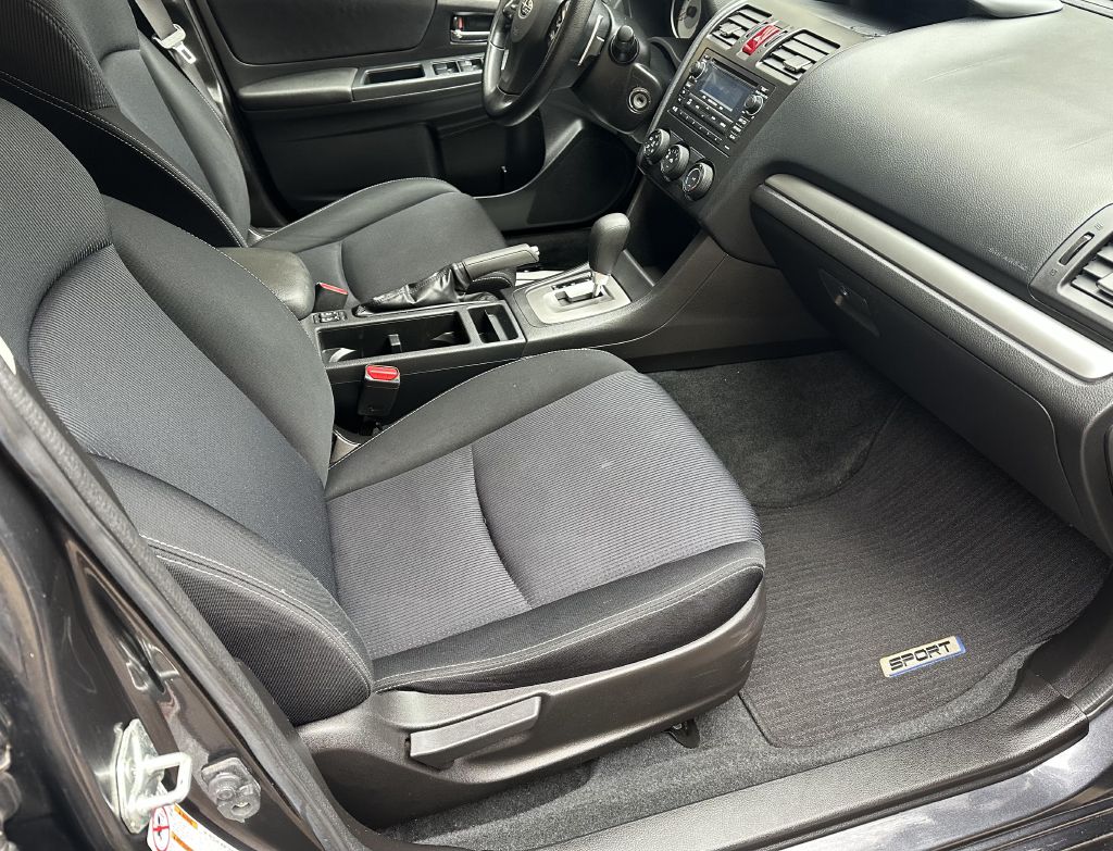Photo 9 of this SUBARU IMPREZA
