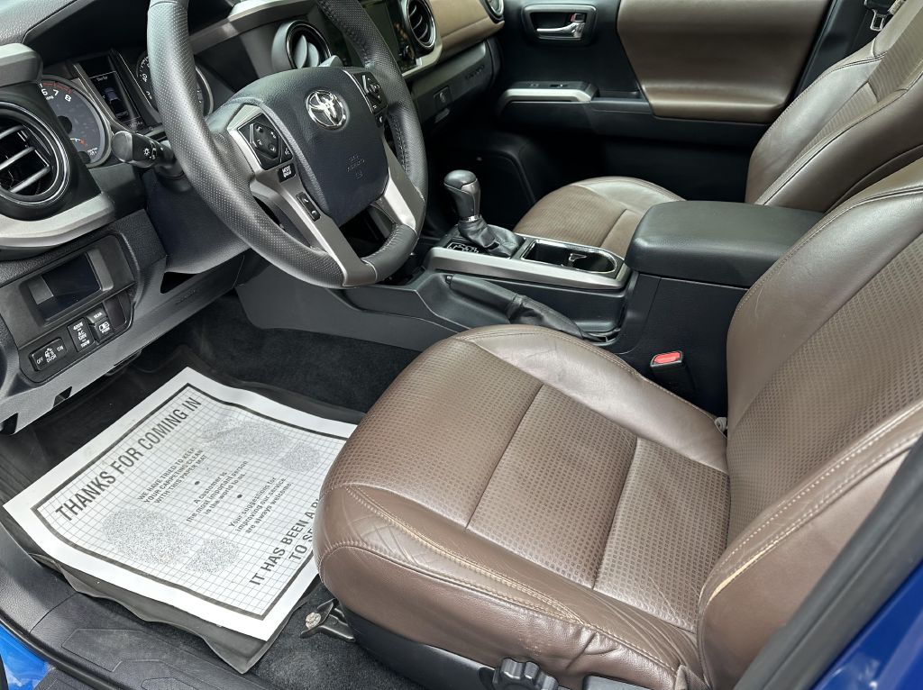 Photo 7 of this TOYOTA TACOMA