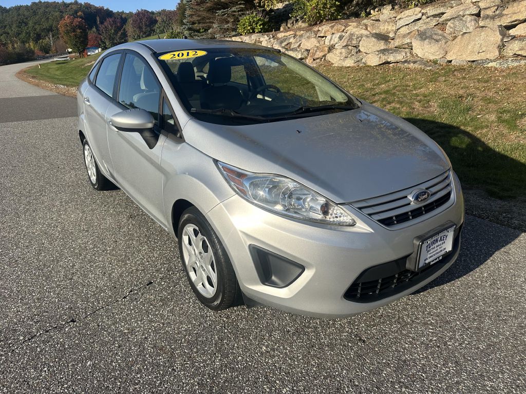 2012 FORD FIESTA