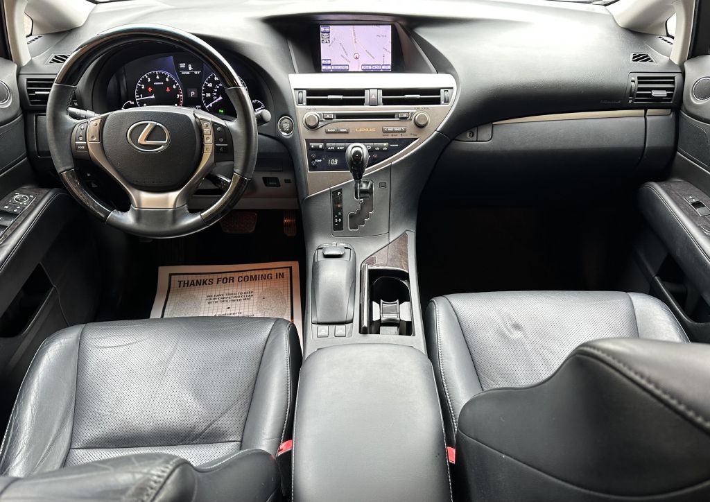 Photo 11 of this LEXUS RX