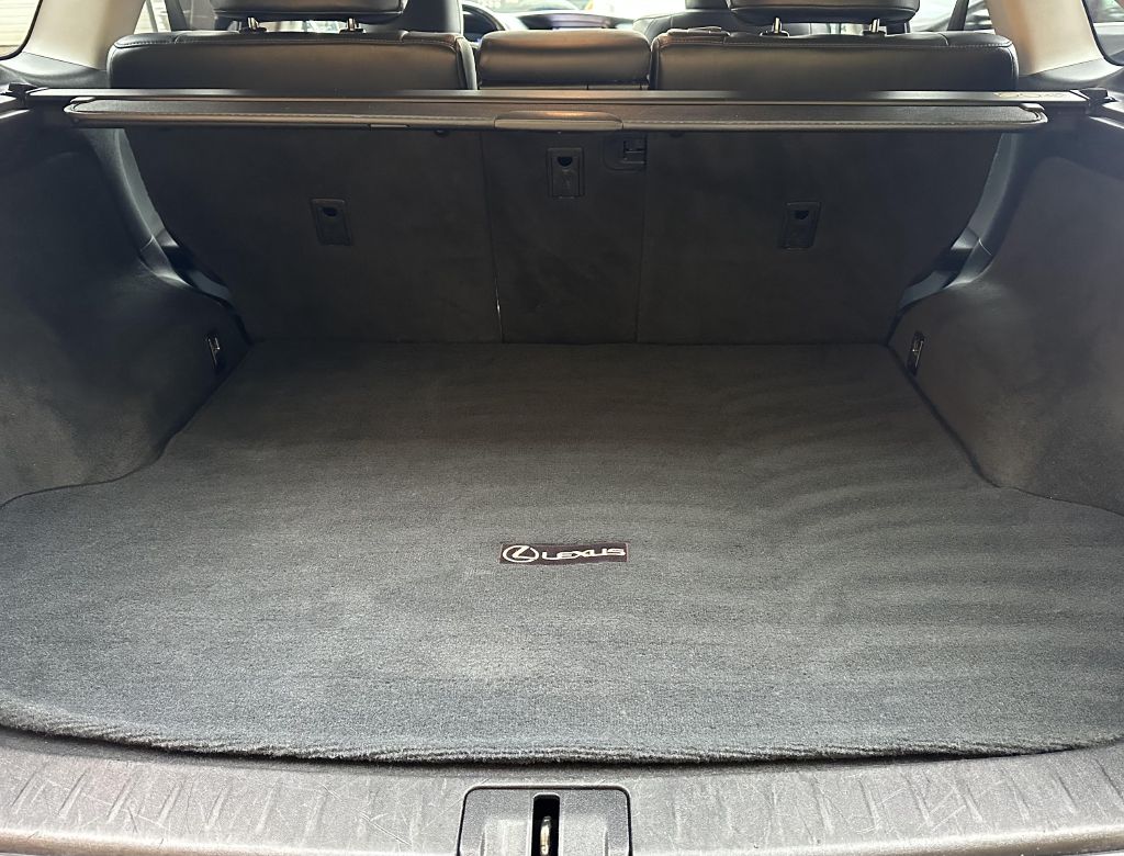 Photo 12 of this LEXUS RX
