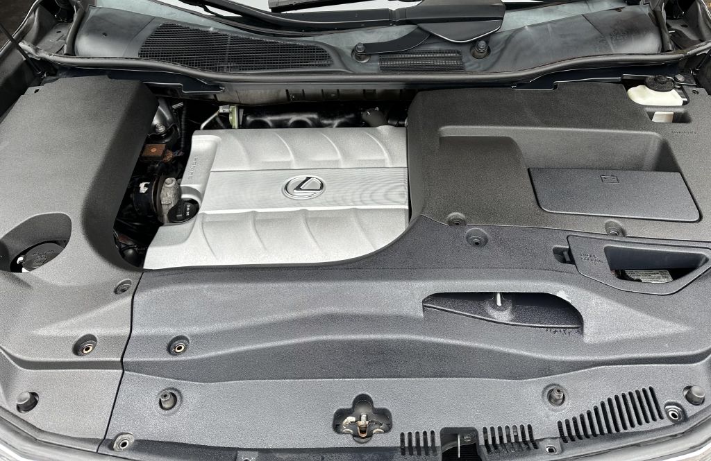 Photo 13 of this LEXUS RX