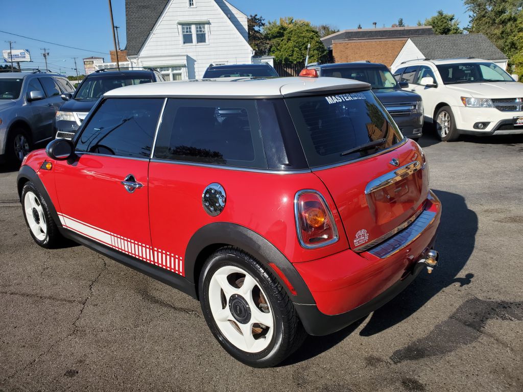 Photo 3 of this MINI COOPER
