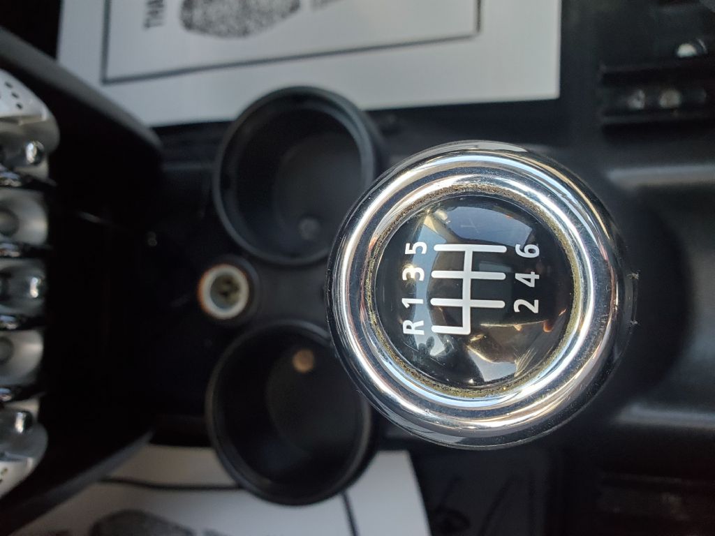 Photo 16 of this MINI COOPER