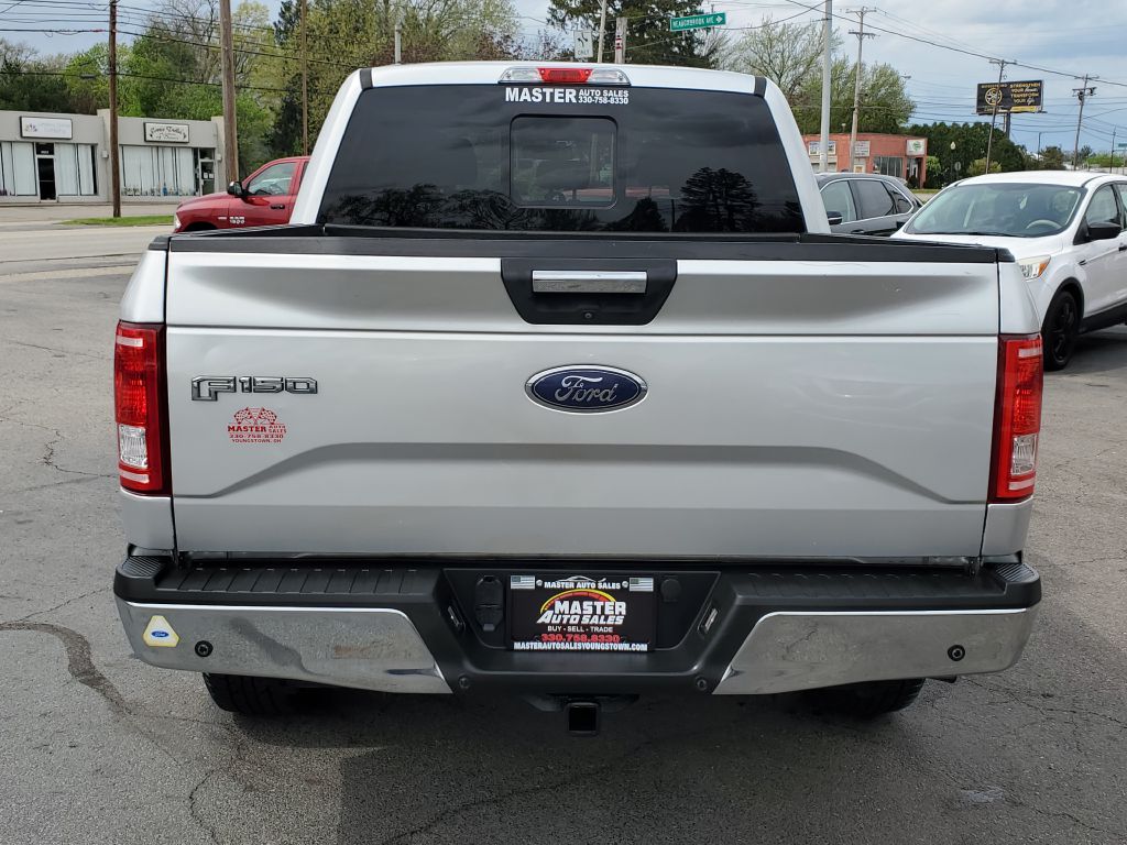Photo 5 of this FORD F150
