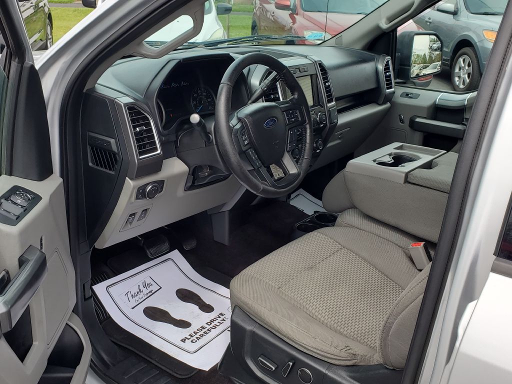 Photo 10 of this FORD F150