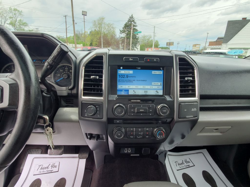 Photo 14 of this FORD F150