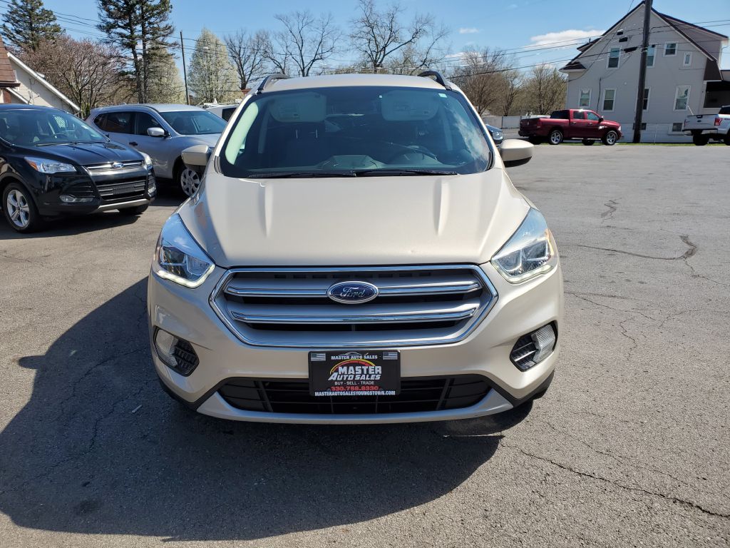 Photo 8 of this FORD ESCAPE
