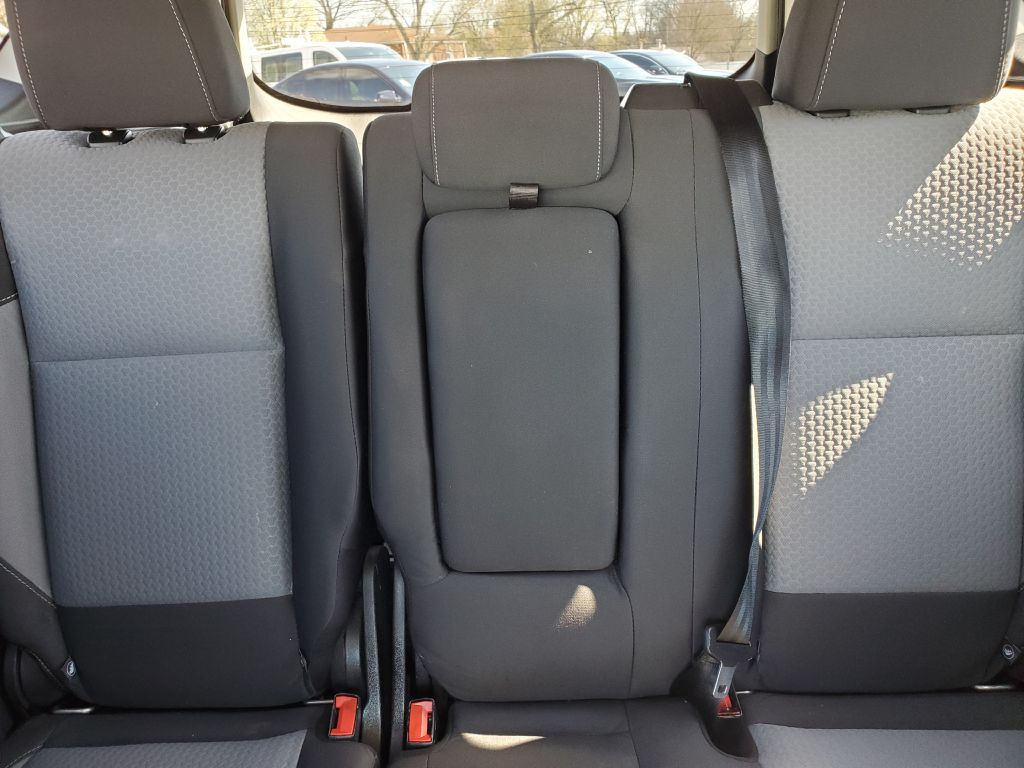 Photo 18 of this FORD ESCAPE