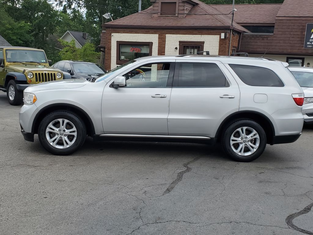 Photo 2 of this DODGE DURANGO