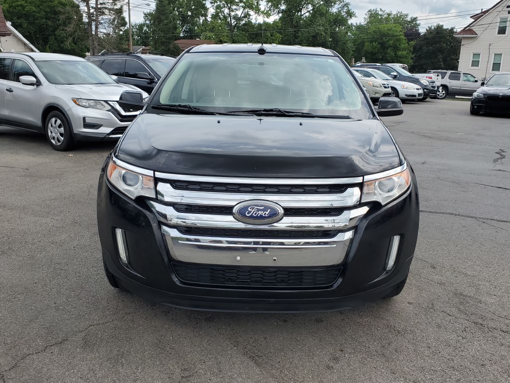 Photo 9 of this FORD EDGE