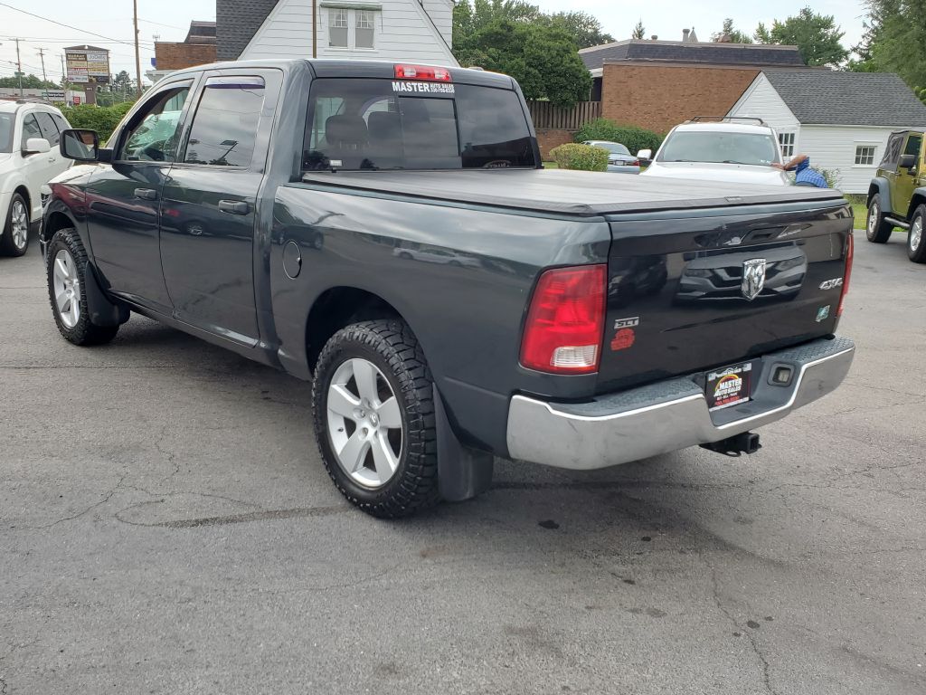 Photo 3 of this DODGE RAM 1500