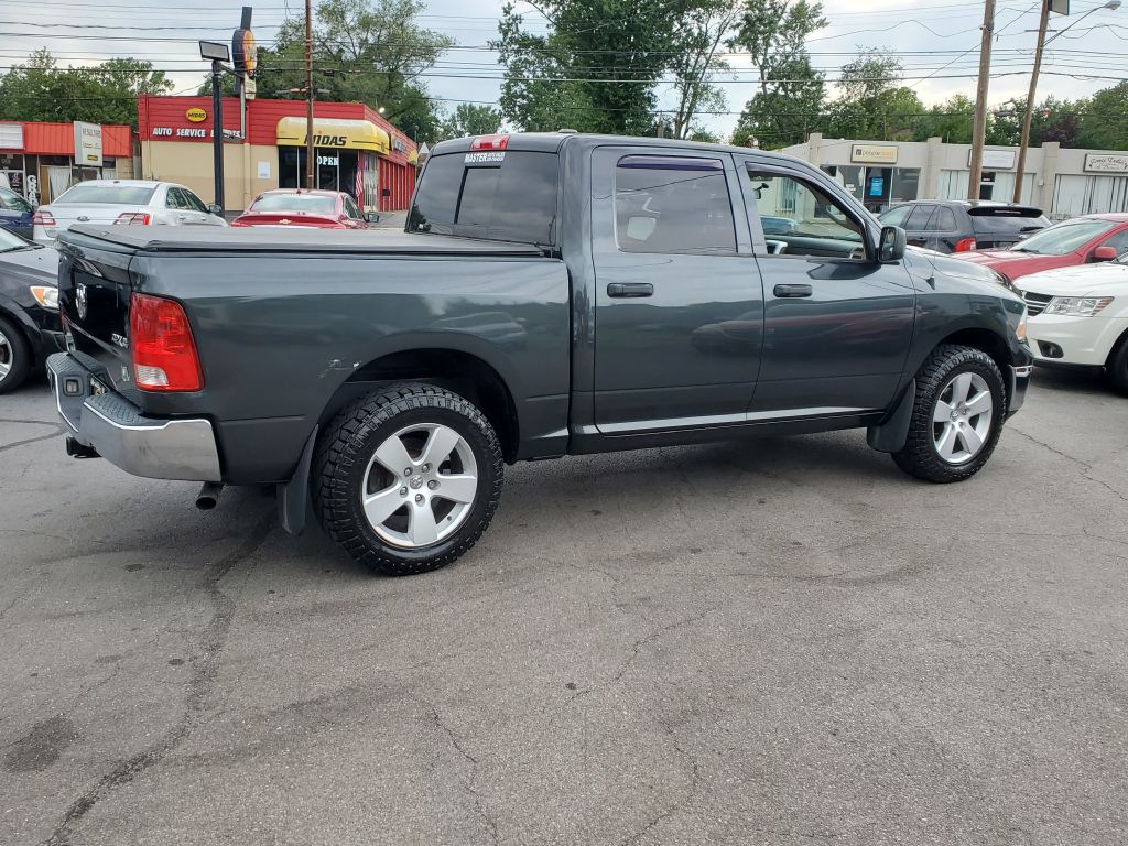 Photo 7 of this DODGE RAM 1500