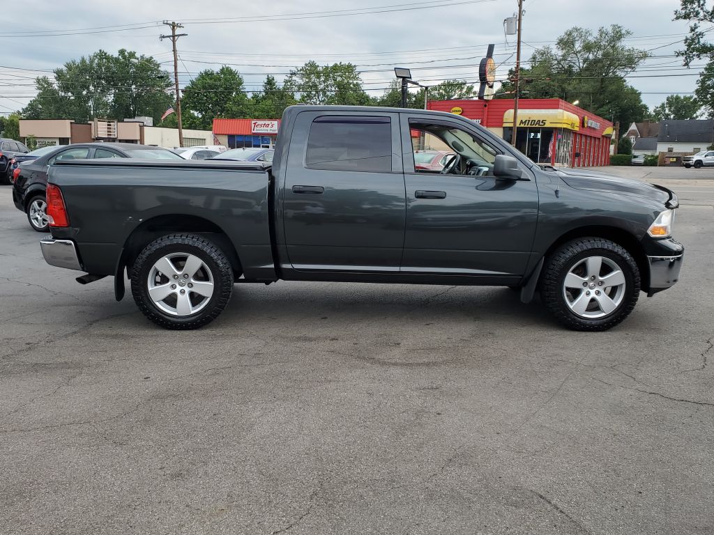 Photo 8 of this DODGE RAM 1500