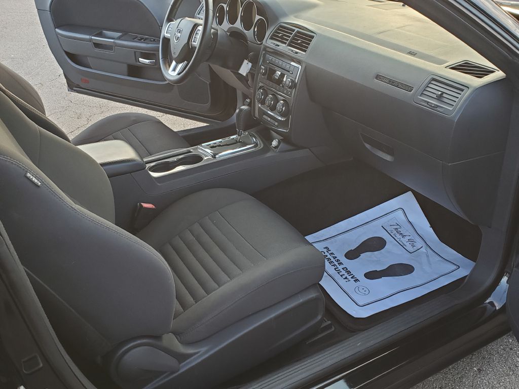 Photo 14 of this DODGE CHALLENGER