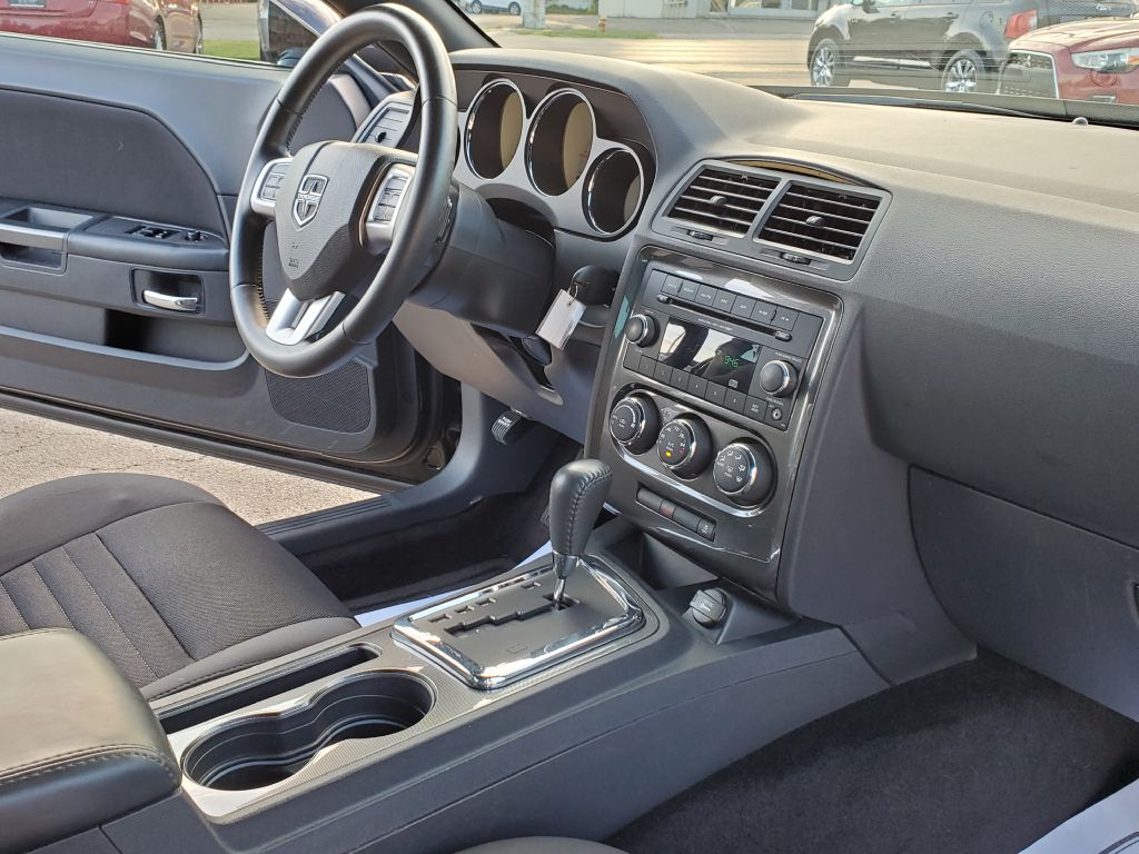 Photo 16 of this DODGE CHALLENGER